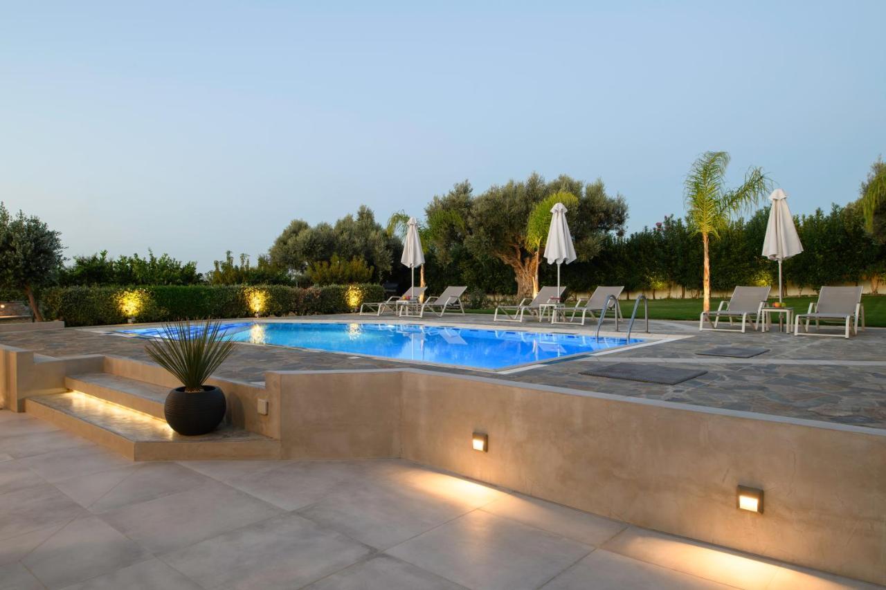 Villa Periklis Аделианос Кампос Екстериор снимка
