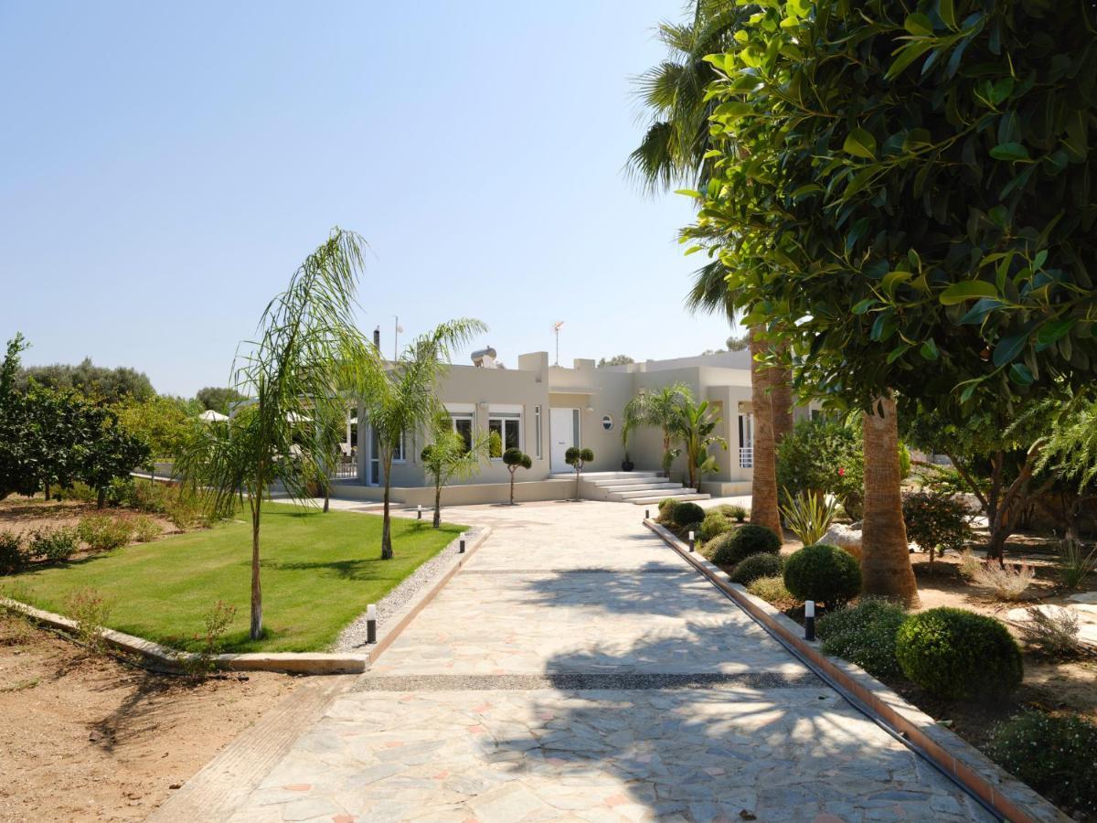 Villa Periklis Аделианос Кампос Екстериор снимка