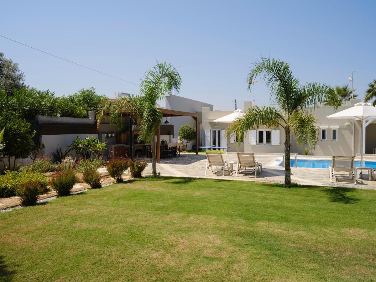 Villa Periklis Аделианос Кампос Екстериор снимка
